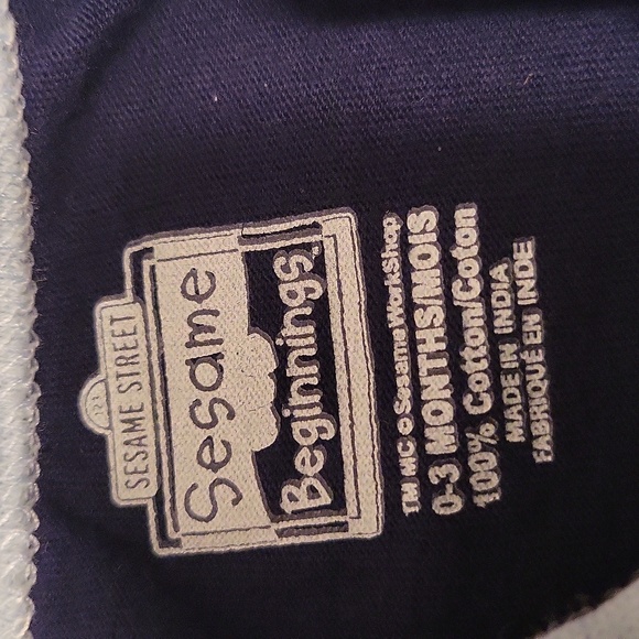 Two Sesame Street Cookie Monster onesies/bodysuits - Picture 4 of 6